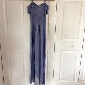 Cold Shoulder Maxi Dress
